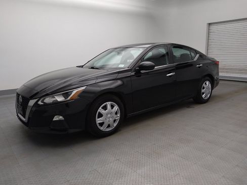 Used 2020 Nissan Altima 2.5 S image 2