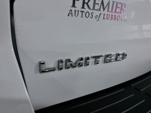 Used 2024 Ford Expedition Limited image 34