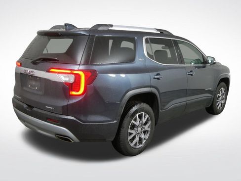 Used 2020 GMC Acadia SLT w/ Driver Alert Package II AWD/4WD image 3