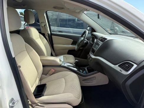 Used 2012 Dodge Journey SXT w/ Popular Equipment Group image 9