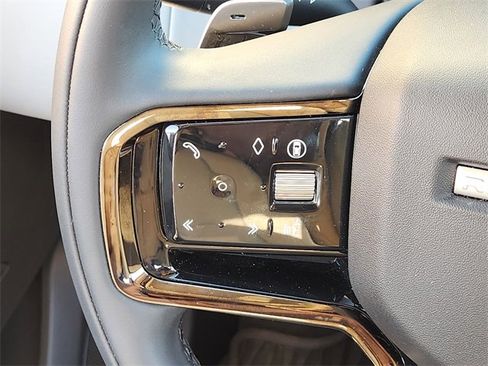 Used 2025 Land Rover Range Rover Velar Dynamic SE image 26