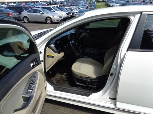 Used 2012 Kia Optima Hybrid image 13