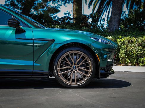 Used 2025 Aston Martin DBX 707 AWD/4WD image 22