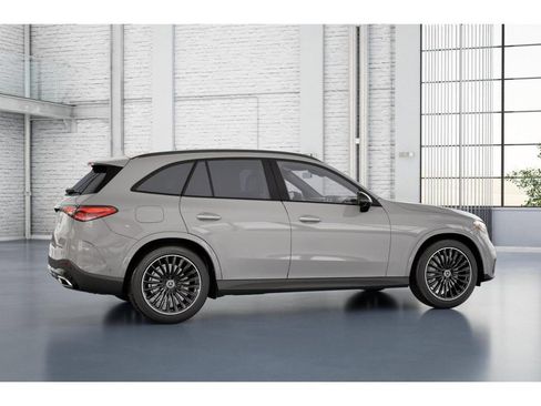 New 2026 Mercedes-Benz GLC 300 image 18