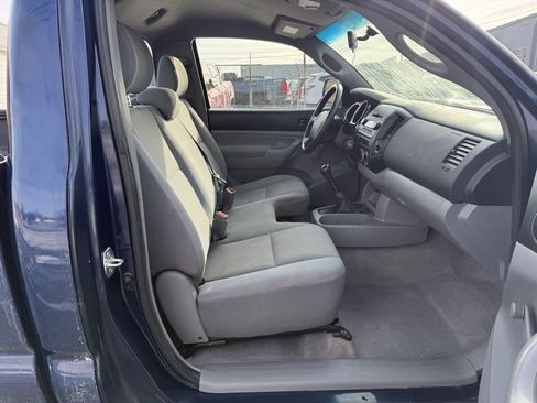 Used 2005 Toyota Tacoma 2WD Regular Cab w/ Enhancement Pkg image 18
