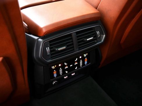 Used 2021 Lamborghini Urus image 21