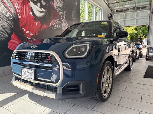 Used 2025 MINI Cooper Countryman S AWD/4WD image 1