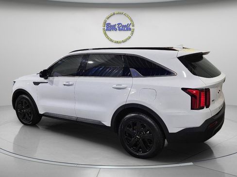 Used 2021 Kia Sorento S w/ Panoramic Sunroof Package AWD/4WD image 4