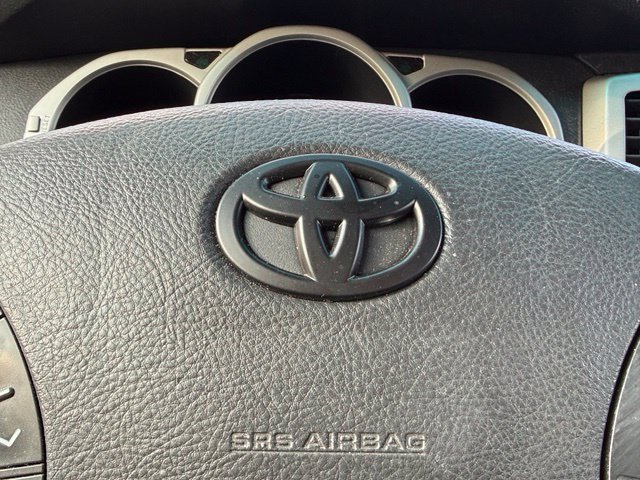 Used 2005 Toyota 4Runner Sport AWD/4WD image 25