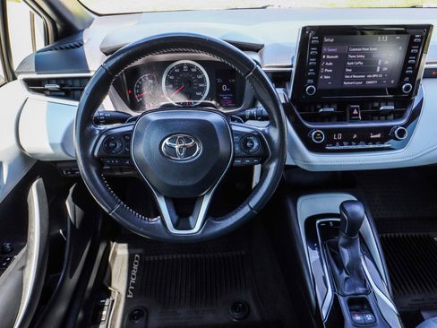 Used 2020 Toyota Corolla SE FWD image 22