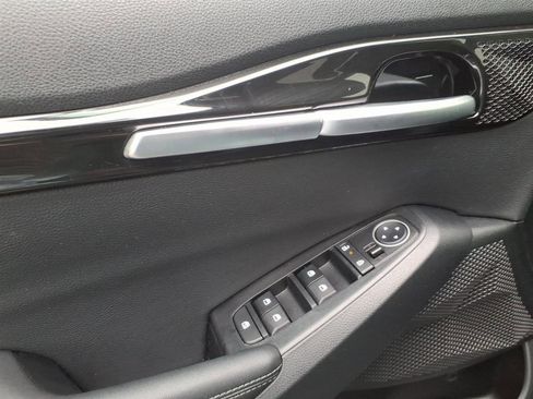 Used 2025 Kia Seltos EX FWD image 6