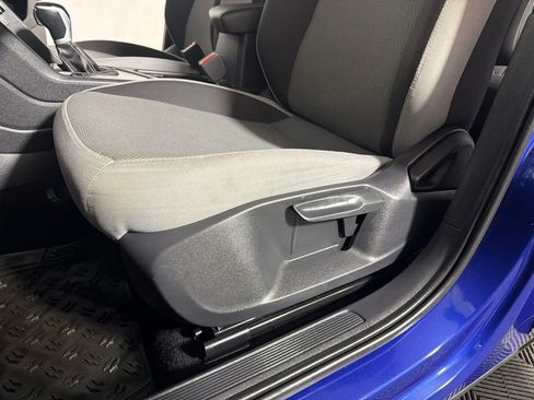 Certified 2024 Volkswagen Taos S FWD image 11