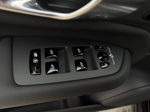 New 2026 Volvo XC90 B6 Plus w/ Protection Package Premier image 24