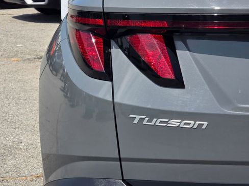 Used 2025 Hyundai Tucson SEL FWD image 8