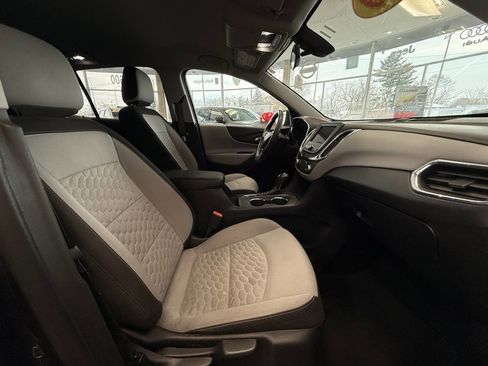 Used 2019 Chevrolet Equinox LS w/ LS Convenience Package image 30