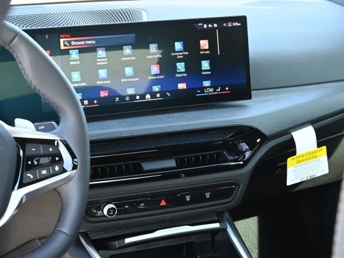 New 2026 BMW 330i Sedan w/ Convenience Package image 21