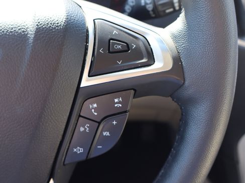 Used 2024 Ford Edge Titanium image 18