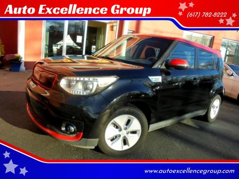 Used 2015 Kia Soul EV + image 1