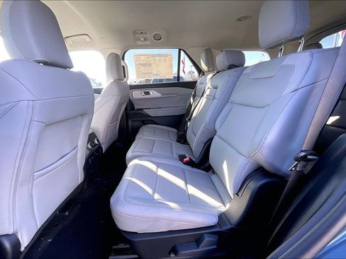 New 2026 Ford Explorer Active w/ Active Comfort Package image 10