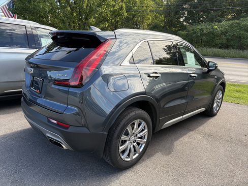 Used 2021 Cadillac XT4 Premium Luxury AWD/4WD image 7