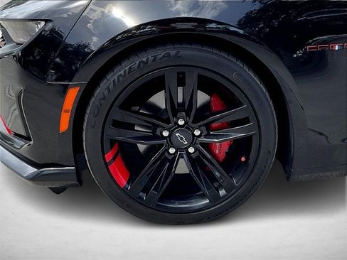 Used 2022 Chevrolet Camaro LT w/ Redline Edition RWD image 10