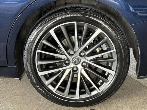 Certified 2023 Lexus ES 350 w/ Premium Package image 20