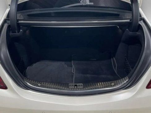 Used 2020 Mercedes-Benz S 560 Sedan image 9