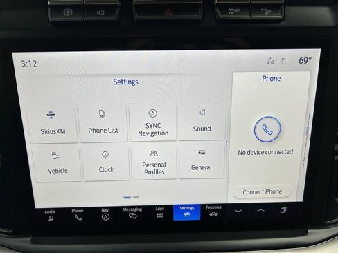 Used 2023 Ford F250 Lariat w/ Chrome Package image 37