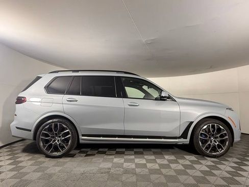 Used 2024 BMW X7 xDrive40i w/ Executive Package AWD/4WD image 8