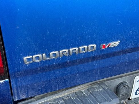 Used 2018 Chevrolet Colorado LT w/ LT Convenience Package RWD image 6