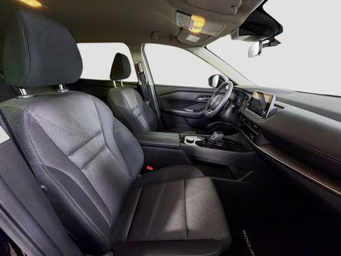 Used 2024 Nissan Rogue SV image 27