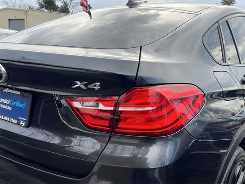 Used 2017 BMW X4 xDrive28i image 9