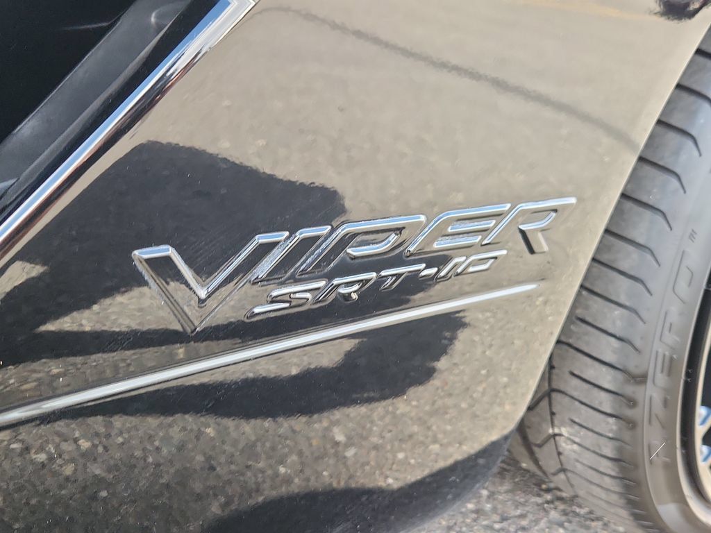 Used 2005 Dodge Viper SRT-10 RWD image 15