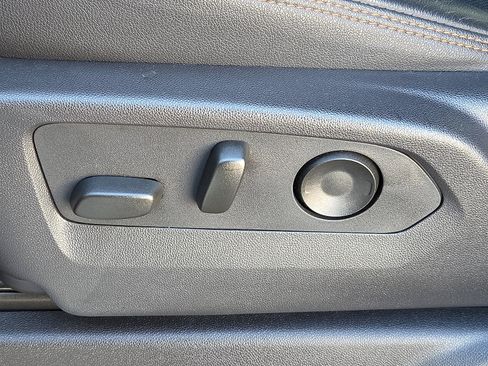 Used 2024 GMC Sierra 1500 AT4 image 14