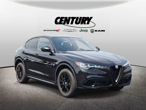 Used 2024 Alfa Romeo Stelvio Sprint AWD/4WD image 1