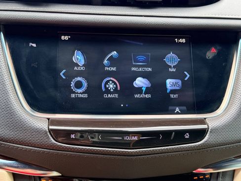Used 2017 Cadillac XT5 Premium Luxury FWD image 39