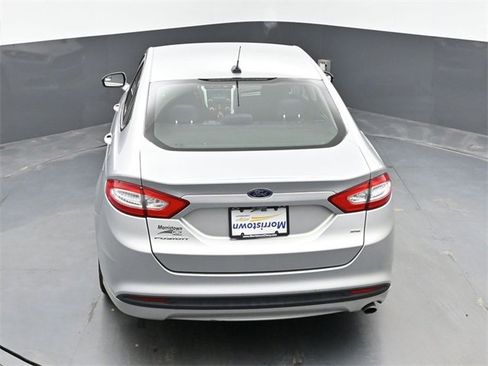 Used 2016 Ford Fusion SE image 38