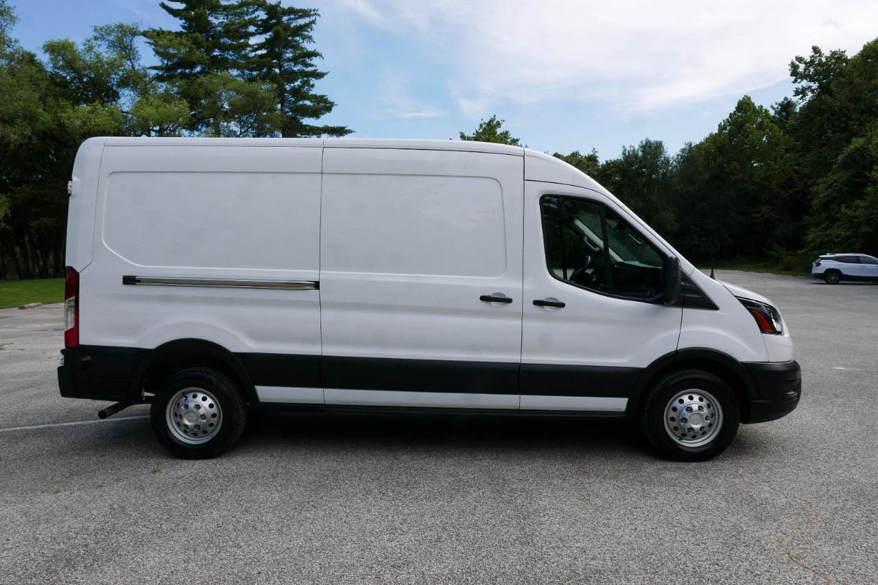 Used 2024 Ford Transit 250 148 Medium Roof Extended AWD image 5