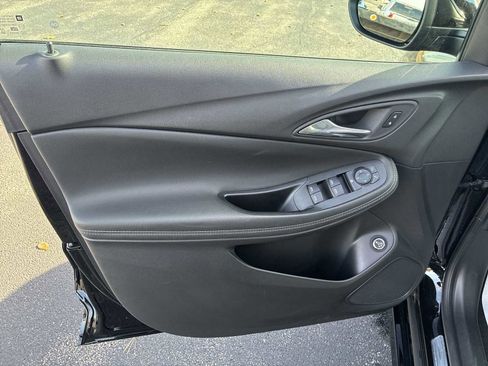 Used 2023 Buick Encore GX Select w/ Sport Touring Package image 21