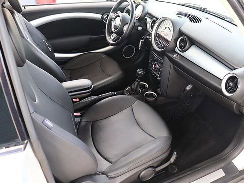 Used 2013 MINI Cooper Hardtop image 12