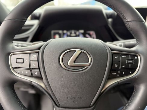 Used 2023 Lexus ES 250 w/ Premium Package image 37