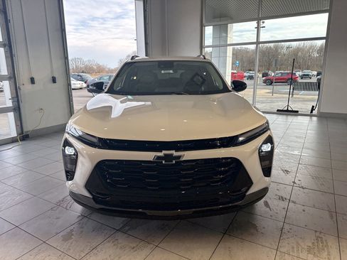 New 2026 Chevrolet Trax ACTIV w/ Driver Confidence Package image 2