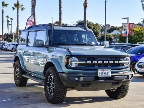 Used 2022 Ford Bronco Outer Banks image 3