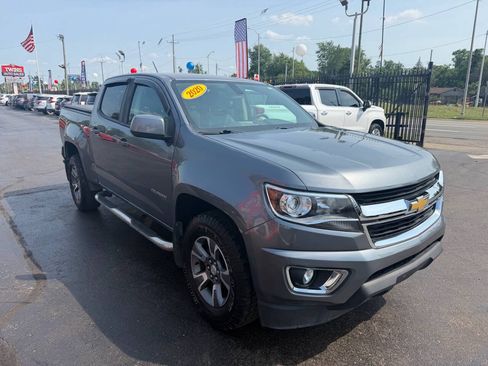 Used 2020 Chevrolet Colorado Z71 AWD/4WD image 3