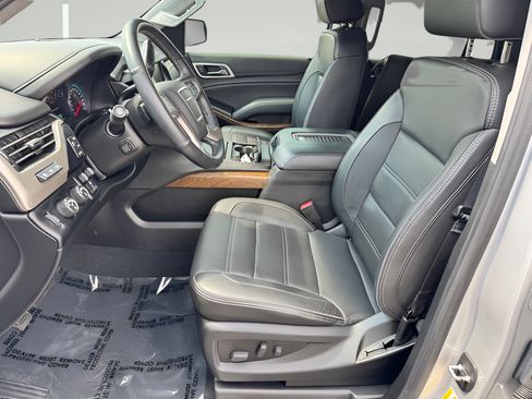 Used 2020 GMC Yukon Denali w/ Open Road Package AWD/4WD image 9