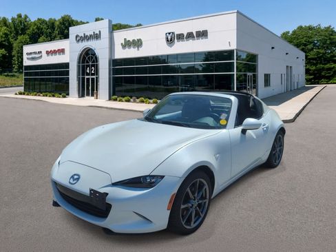 Used 2019 MAZDA MX-5 Miata RF Grand Touring RWD image 26