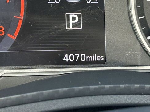 Used 2025 Nissan Versa SV w/ Trunk Package image 28