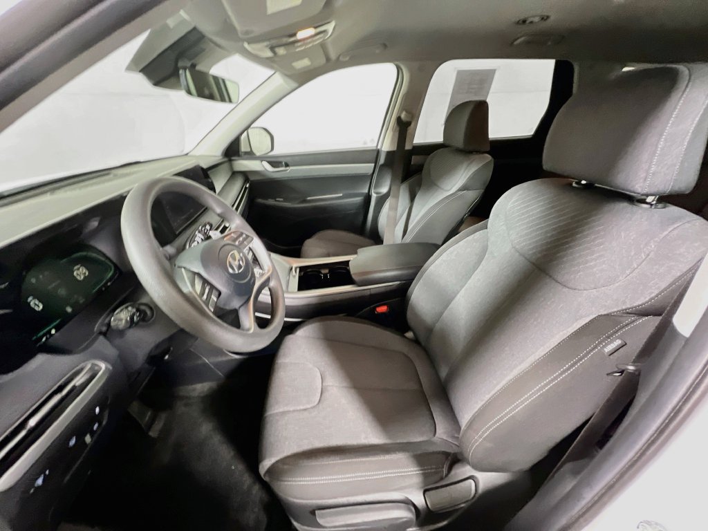 Used 2025 Hyundai Palisade SE AWD/4WD image 18