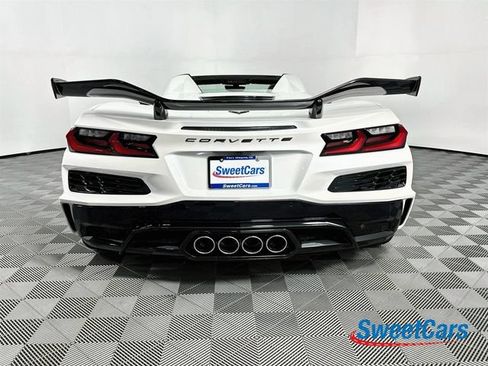 Used 2023 Chevrolet Corvette Z06 RWD image 6