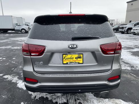 Used 2019 Kia Sorento LX image 7